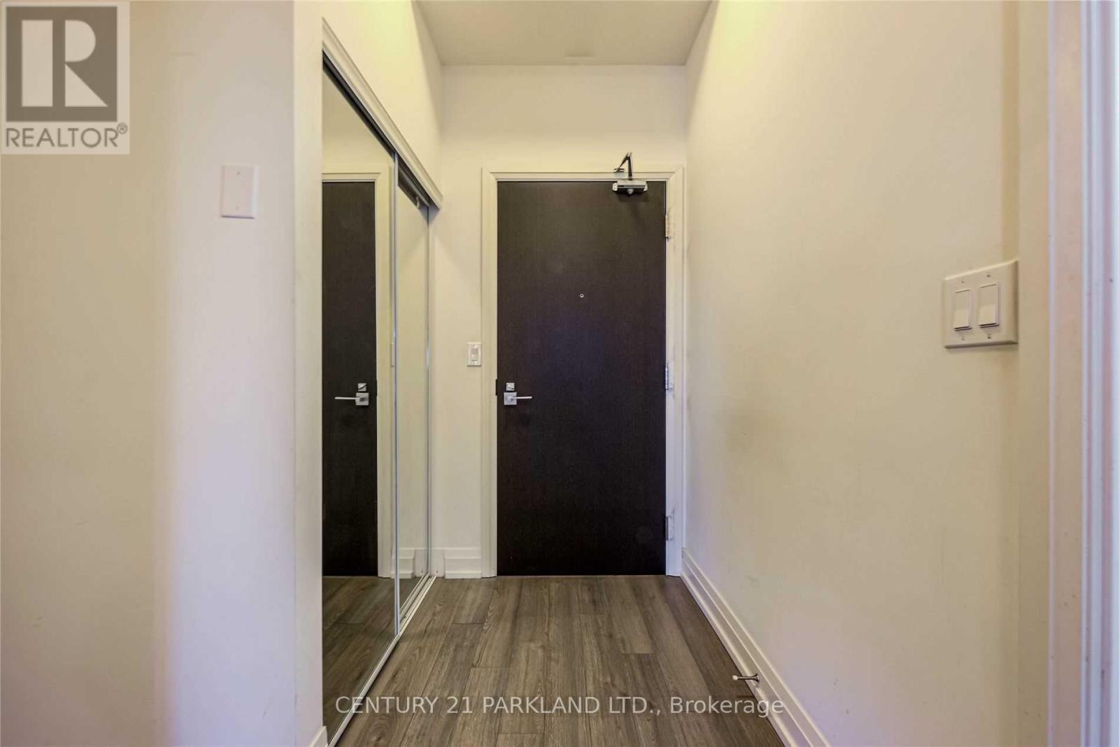 705 - 3600 Highway 7 Road W, Vaughan, Ontario  L4L 0G7 - Photo 4 - N12678656