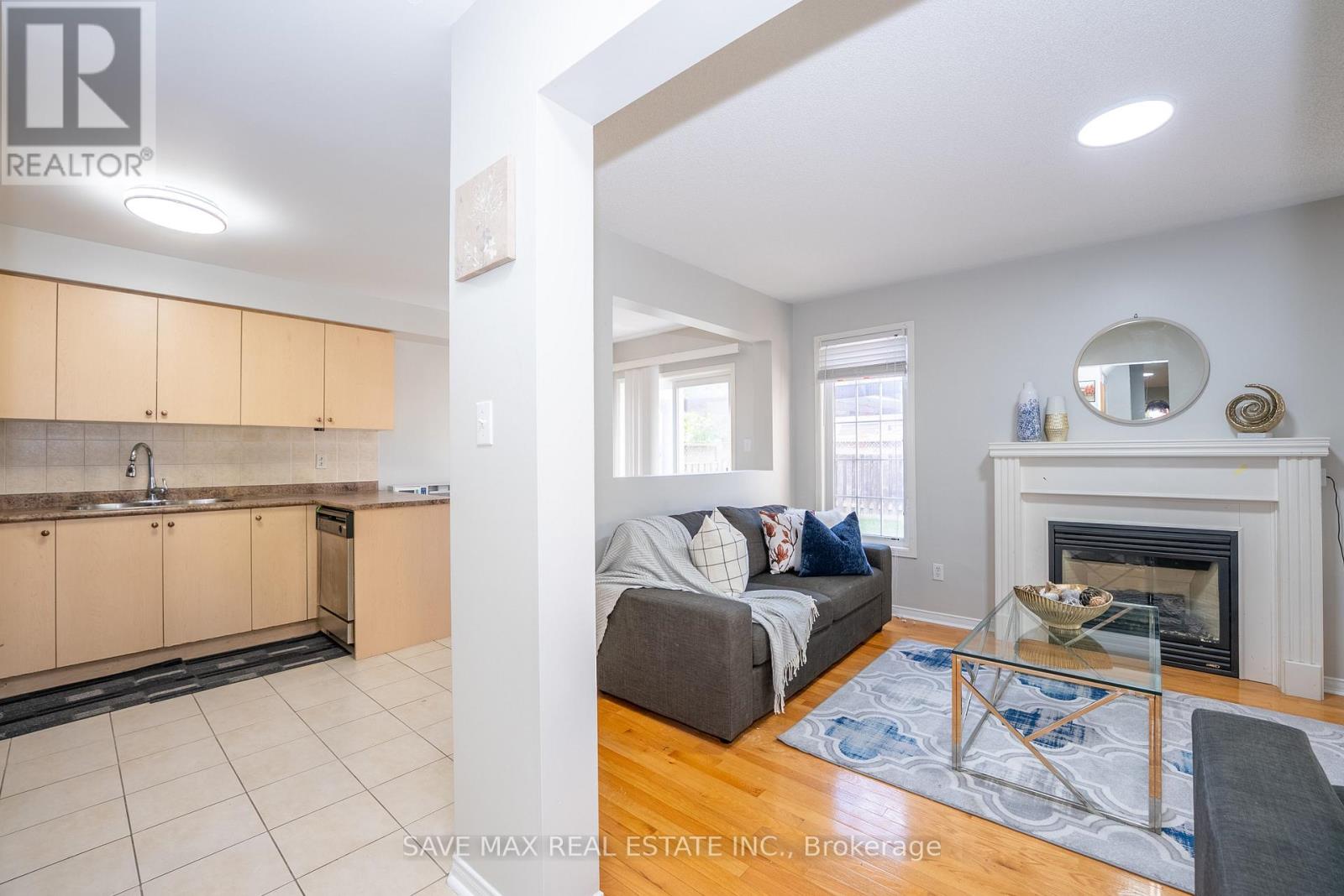 87 Luella Crescent, Brampton, Ontario  L7A 3H5 - Photo 8 - W12658468