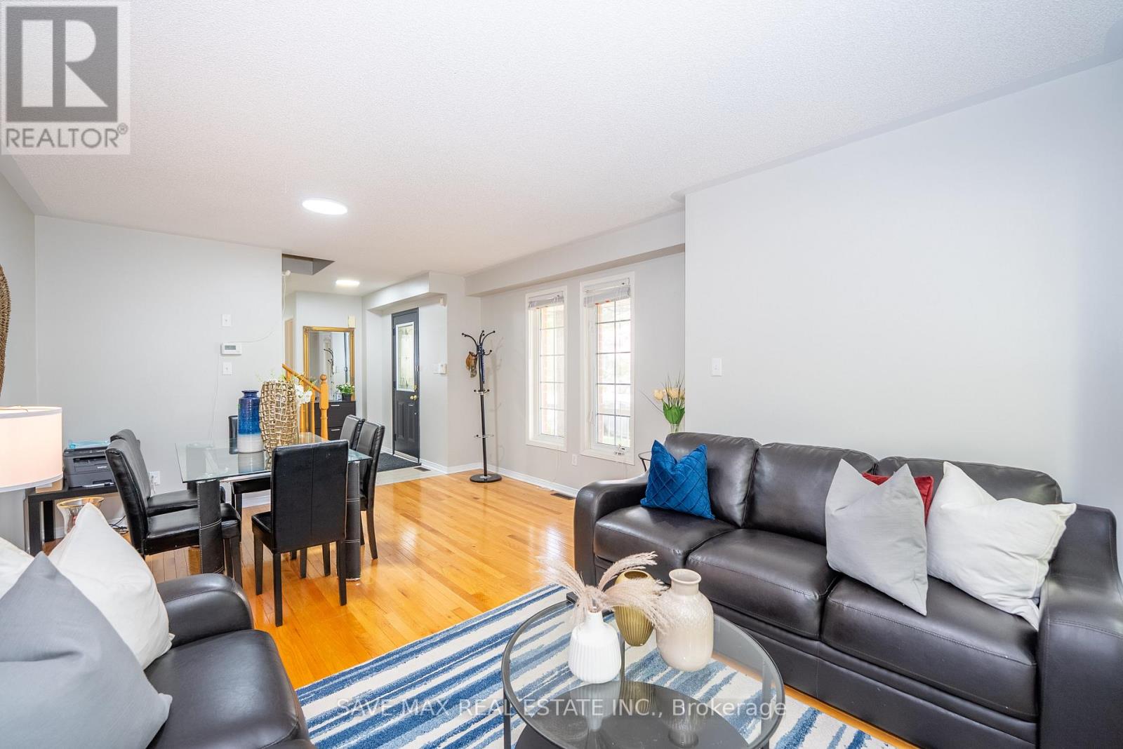 87 Luella Crescent, Brampton, Ontario  L7A 3H5 - Photo 5 - W12658468