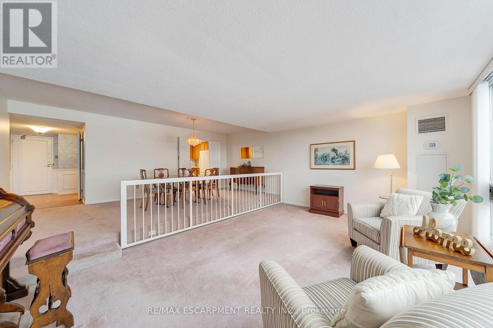 1104 - 2185 Marine Drive, Oakville (Br Bronte), Ontario  L6L 5L6 - Photo 11 - W12678686