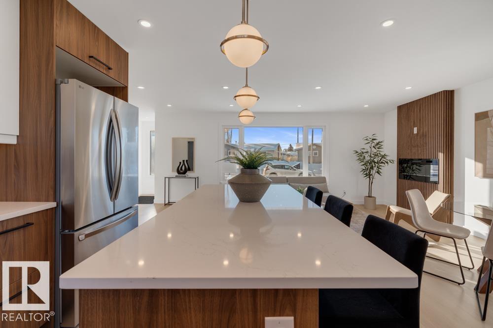 6408 88 Av Nw, Edmonton, Alberta  T6B 0M2 - Photo 12 - E4469471