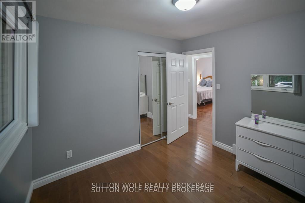 60 Sunset Avenue, Warwick, Ontario  N0M 2S0 - Photo 26 - X12678710