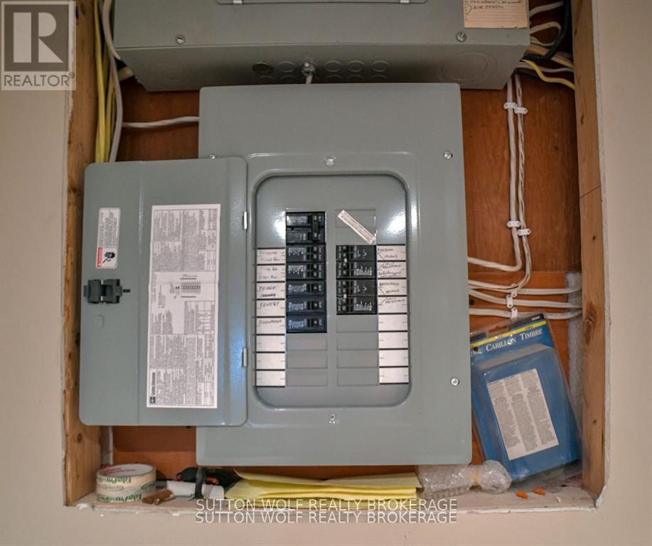 60 Sunset Avenue, Warwick, Ontario  N0M 2S0 - Photo 35 - X12678710