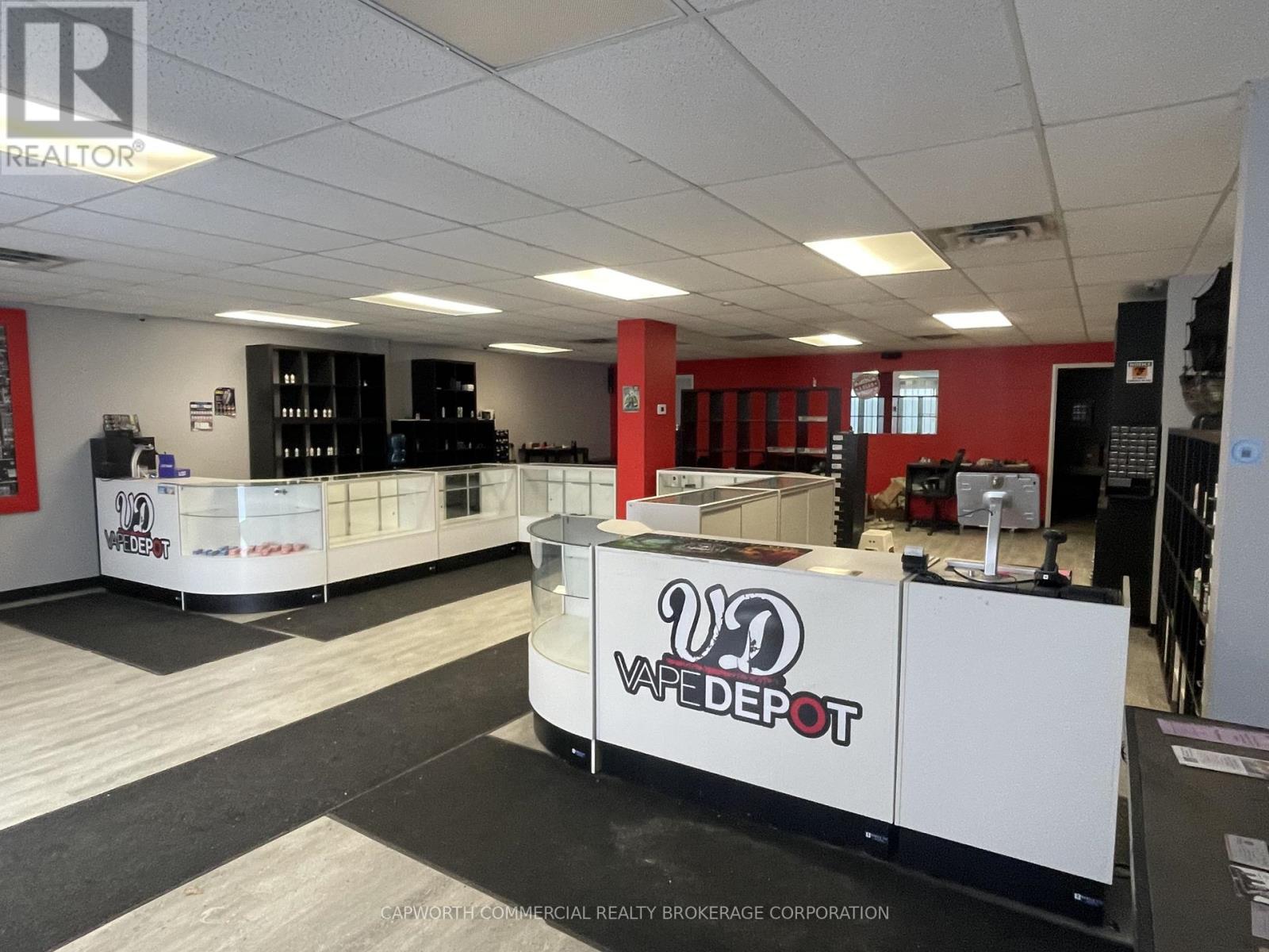 109 - 722 Pitt Street, Cornwall, Ontario  K6J 3R9 - Photo 2 - X12678732