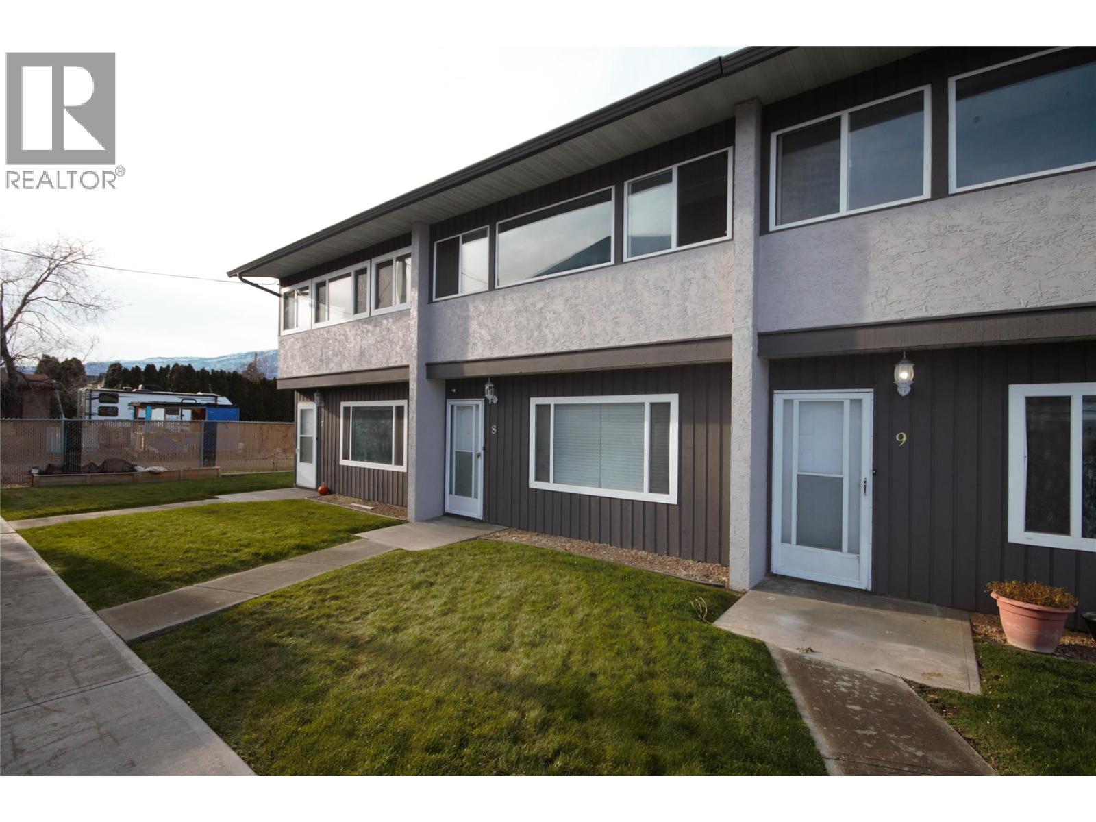 5820 MAIN Street Unit# 8, oliver, British Columbia