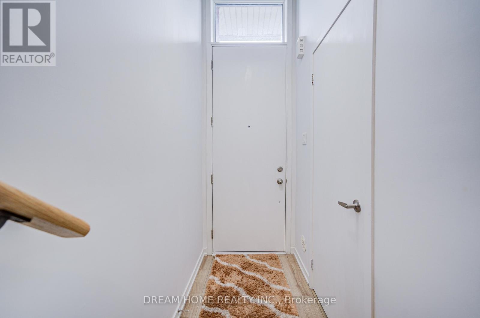 99 Crimson Forest Drive, Vaughan, Ontario  L6A 1S2 - Photo 2 - N12678740