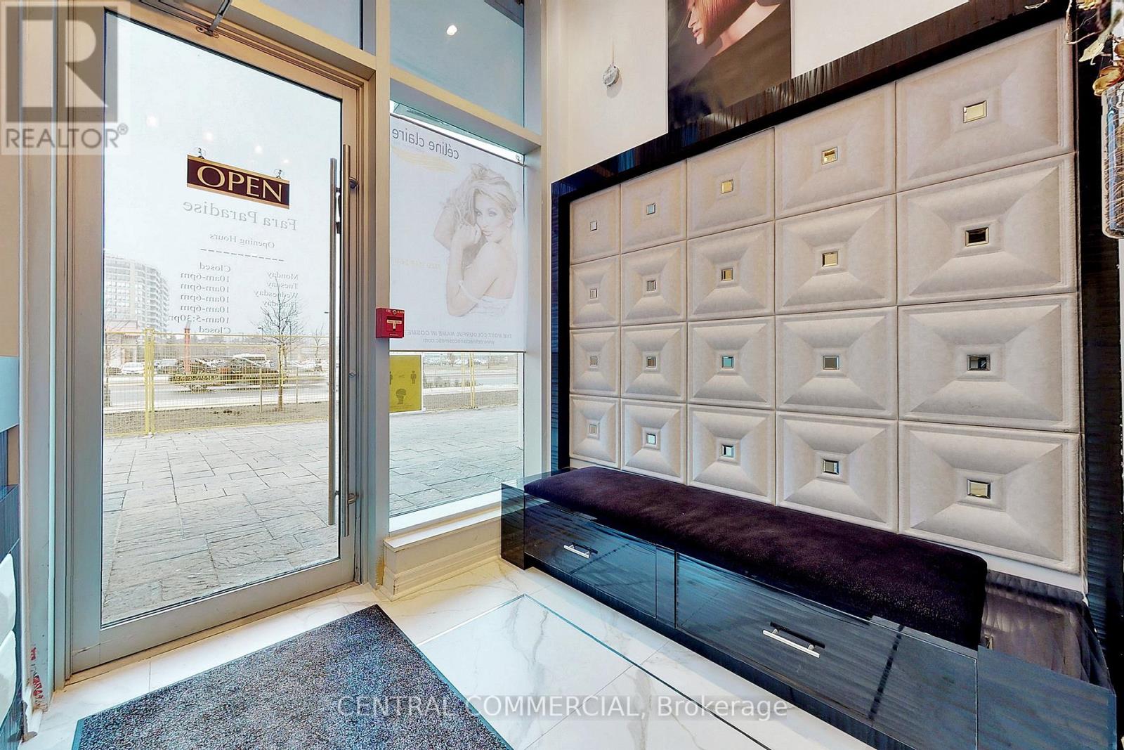 A8 - 9610 Yonge Street, Richmond Hill, Ontario  L4C 1V6 - Photo 18 - N12678786