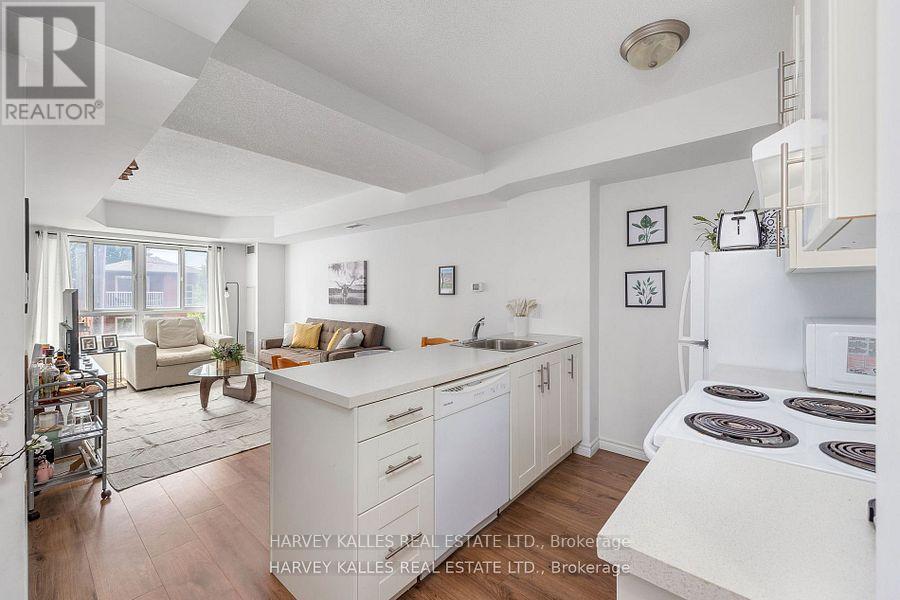 212 - 15 Maplewood Avenue, Toronto, Ontario  M6C 4B4 - Photo 4 - C12678678