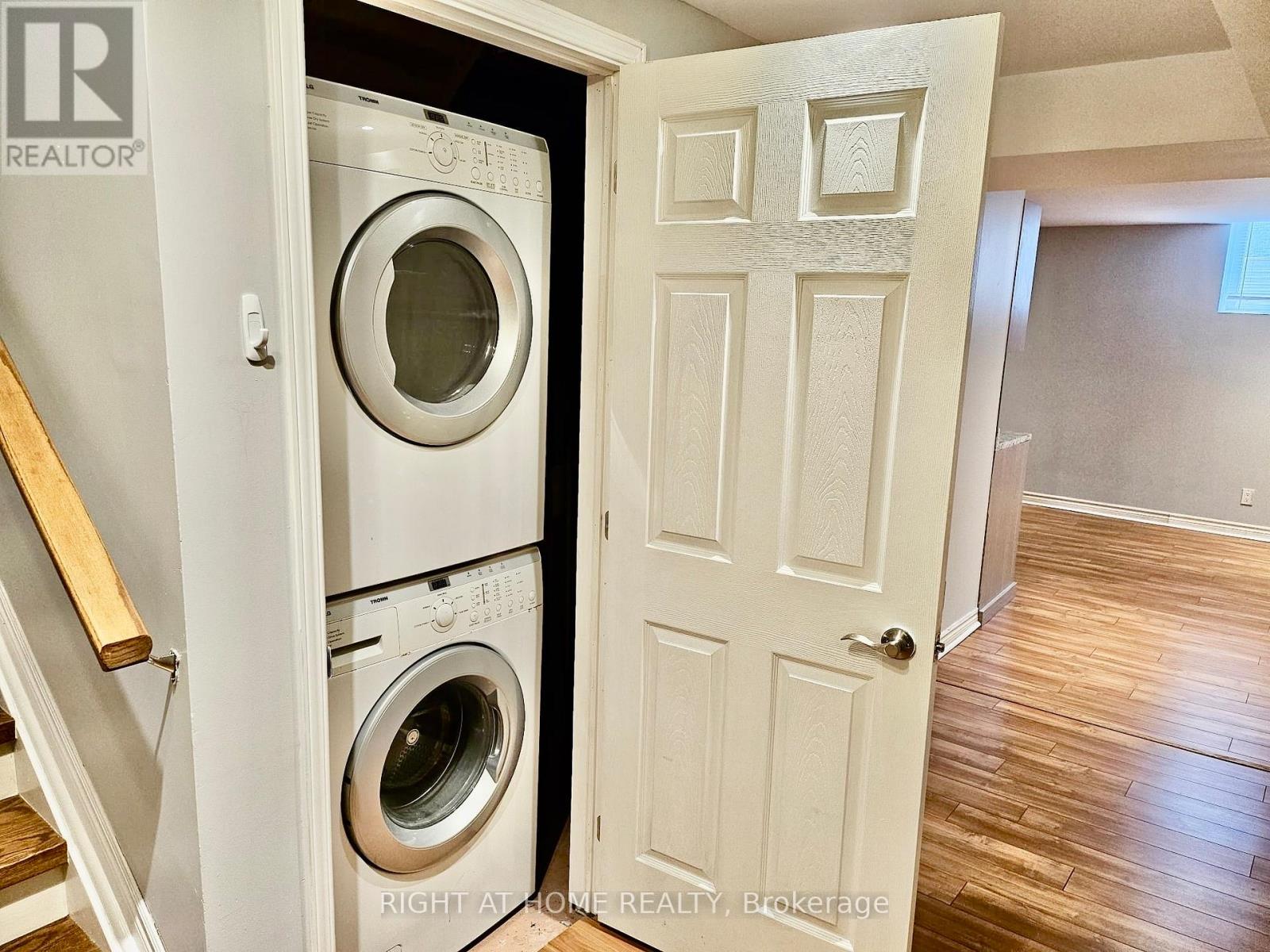 3366 Covent Crescent, Mississauga, Ontario  L5M 7K6 - Photo 7 - W12678730