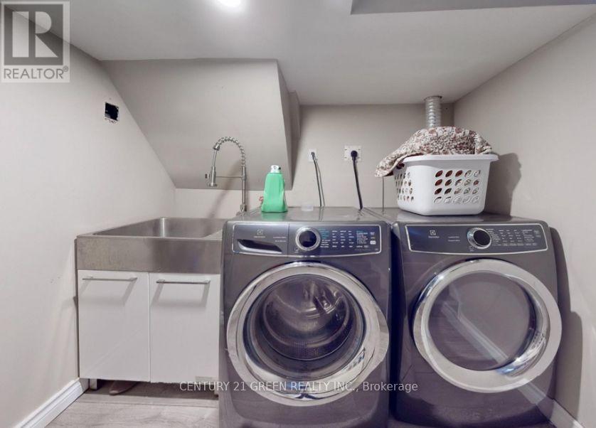 138 - 3175 Kirwin Avenue, Mississauga, Ontario  L5A 3M4 - Photo 9 - W12678742