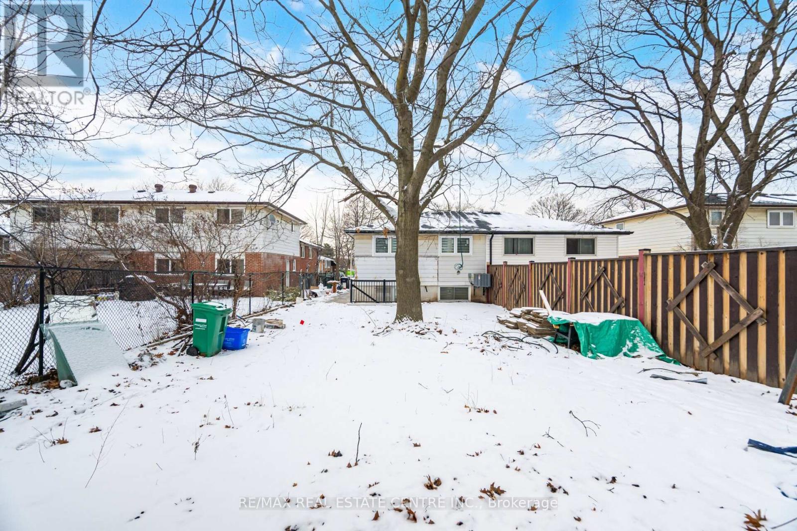 Basement Only - 830 Embassy Avenue, Mississauga, Ontario  L5J 2Y2 - Photo 18 - W12678782