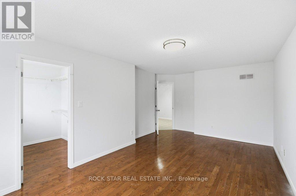 619 Southridge Drive, Hamilton, Ontario  L9C 7V8 - Photo 12 - X12678776