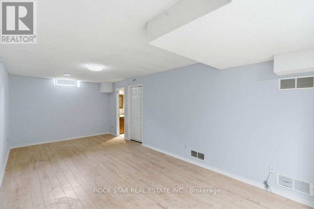 619 Southridge Drive, Hamilton, Ontario  L9C 7V8 - Photo 18 - X12678776