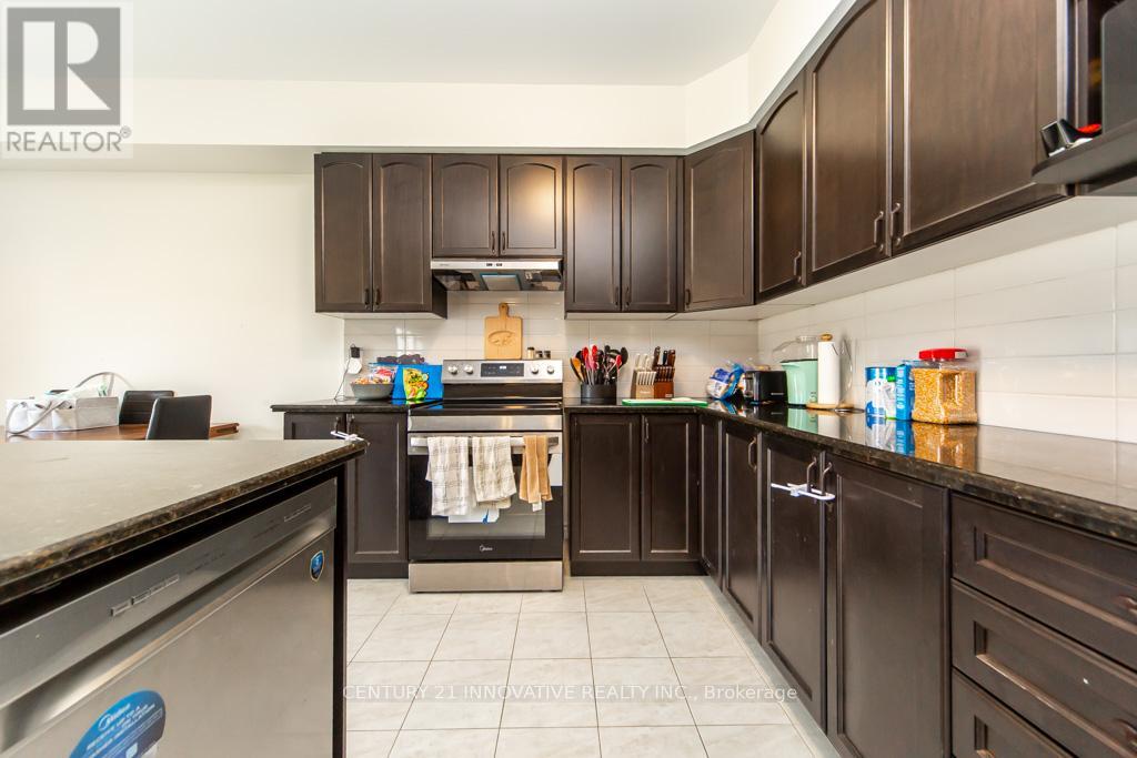 260 Beechwood Forest Lane, Gravenhurst, Ontario  P1P 1A7 - Photo 18 - X12678784