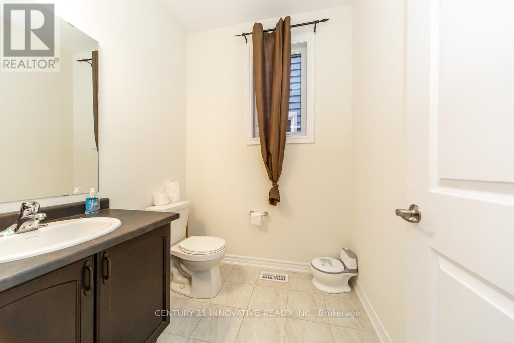 260 Beechwood Forest Lane, Gravenhurst, Ontario  P1P 1A7 - Photo 22 - X12678784