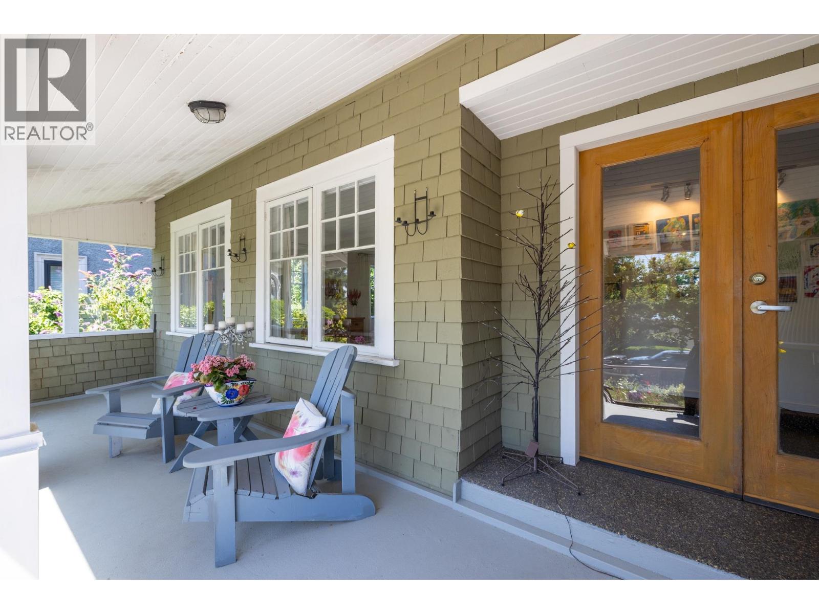 2433 Mathers Avenue, West Vancouver, British Columbia  V7V 2H9 - Photo 2 - R3027955