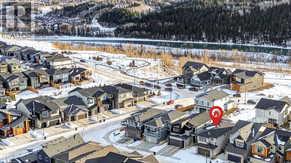 29 Rowmont Common Nw, Calgary, Alberta  T3L 0L4 - Photo 4 - A2277545