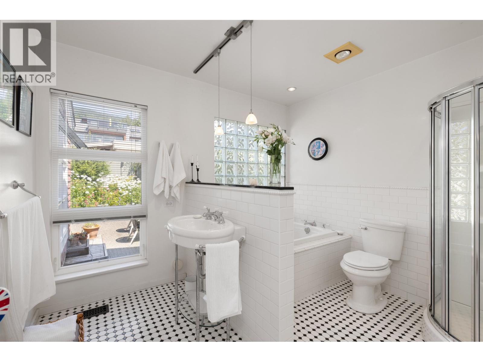 2433 Mathers Avenue, West Vancouver, British Columbia  V7V 2H9 - Photo 14 - R3027955