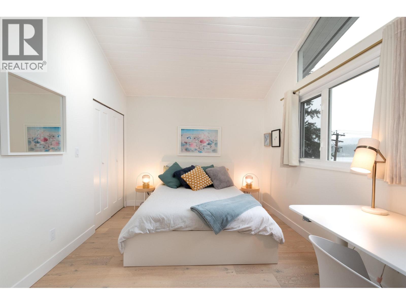 2711 Panorama Drive, North Vancouver, British Columbia V7G 1V7 - Photo 25 - R3077512