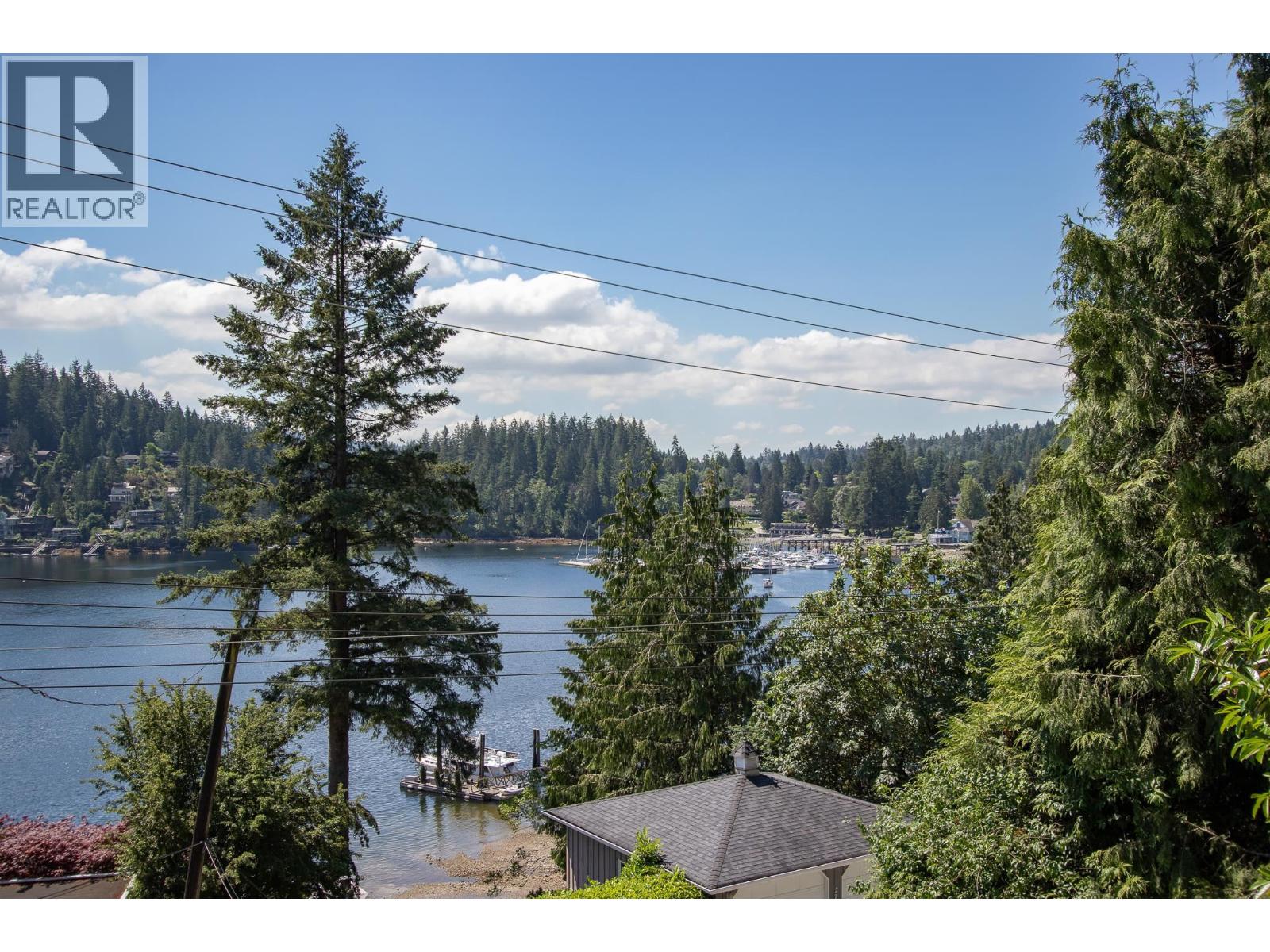 2711 Panorama Drive, North Vancouver, British Columbia V7G 1V7 - Photo 20 - R3077512