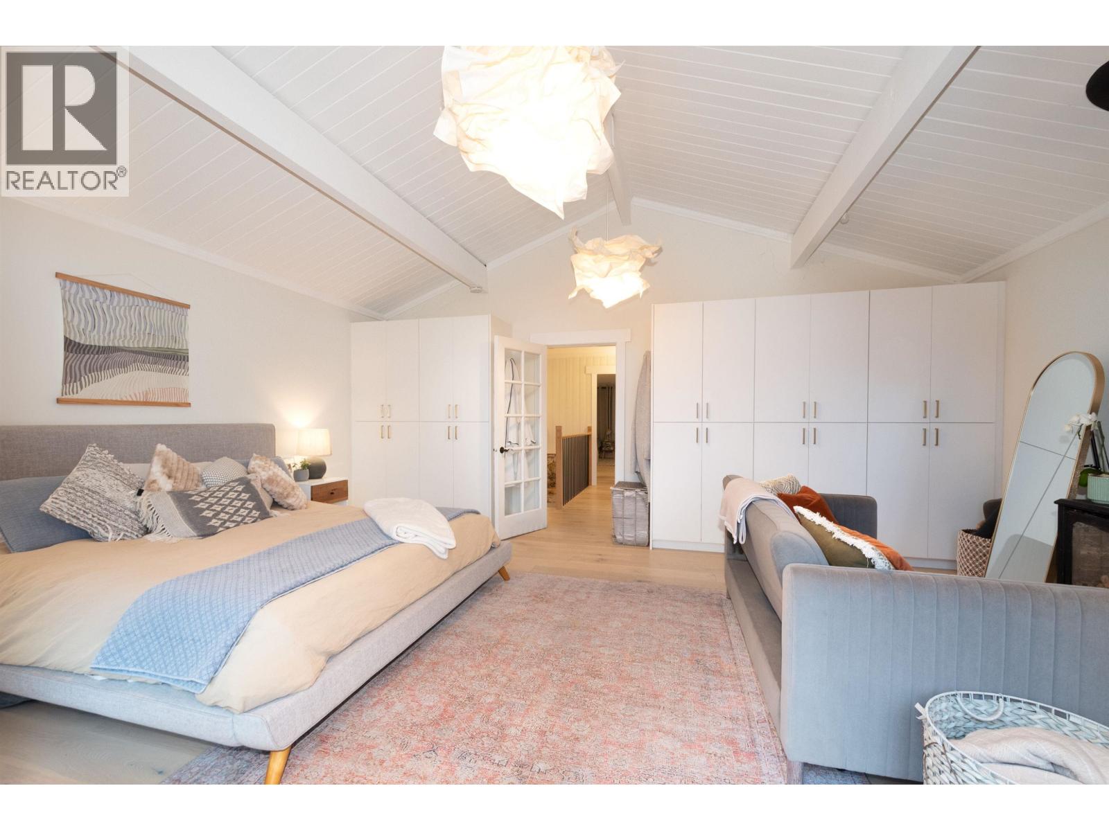 2711 Panorama Drive, North Vancouver, British Columbia V7G 1V7 - Photo 16 - R3077512