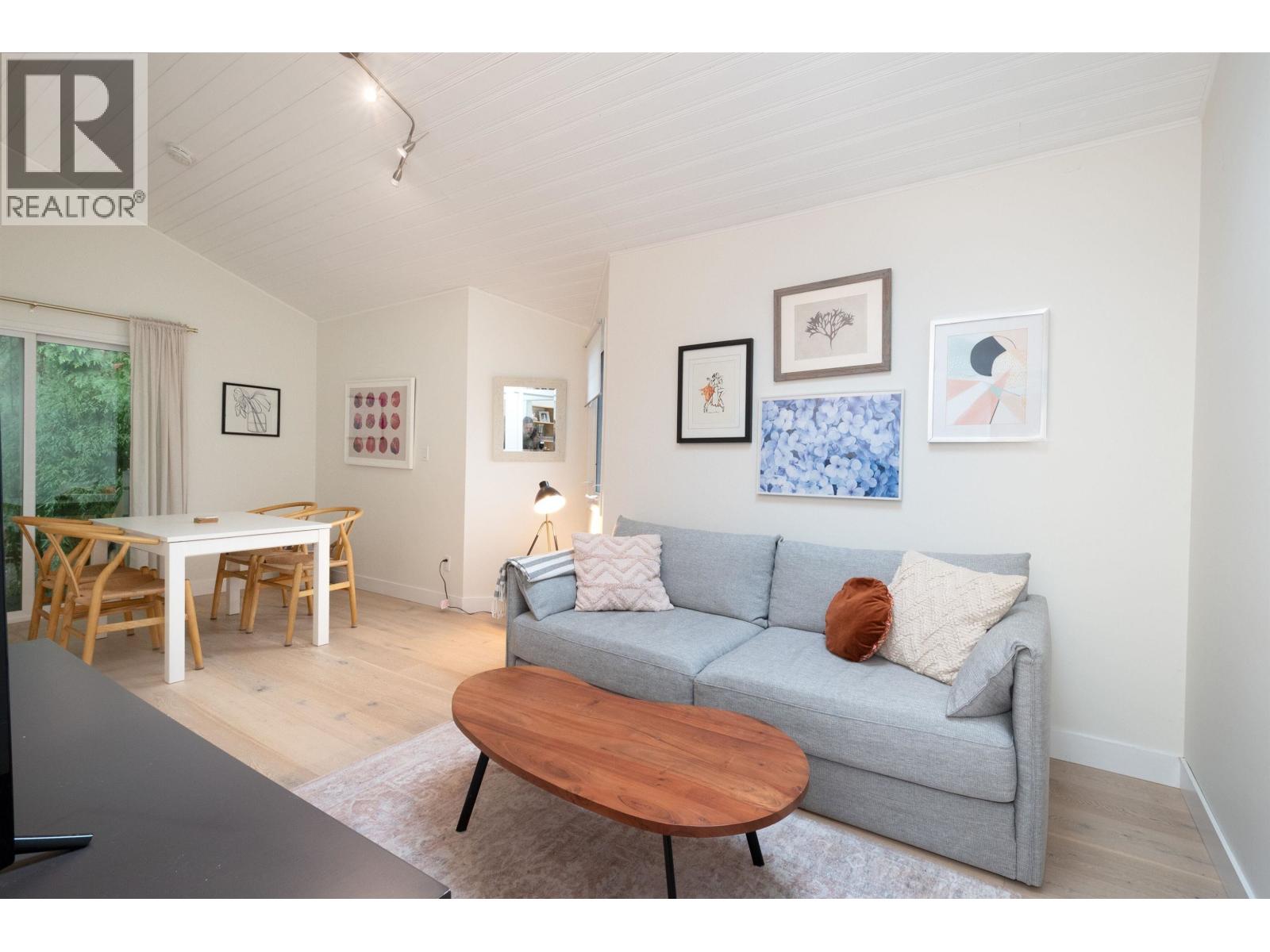 2711 Panorama Drive, North Vancouver, British Columbia V7G 1V7 - Photo 28 - R3077512