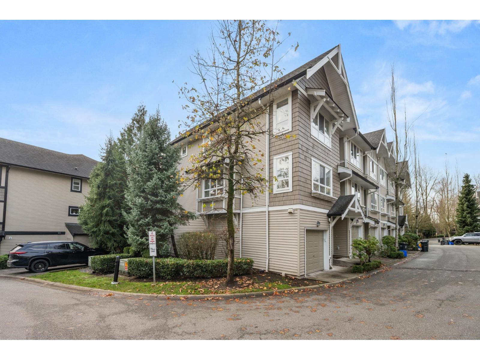 109 6747 203 Street, Langley, British Columbia  V2Y 3B5 - Photo 2 - R3077147