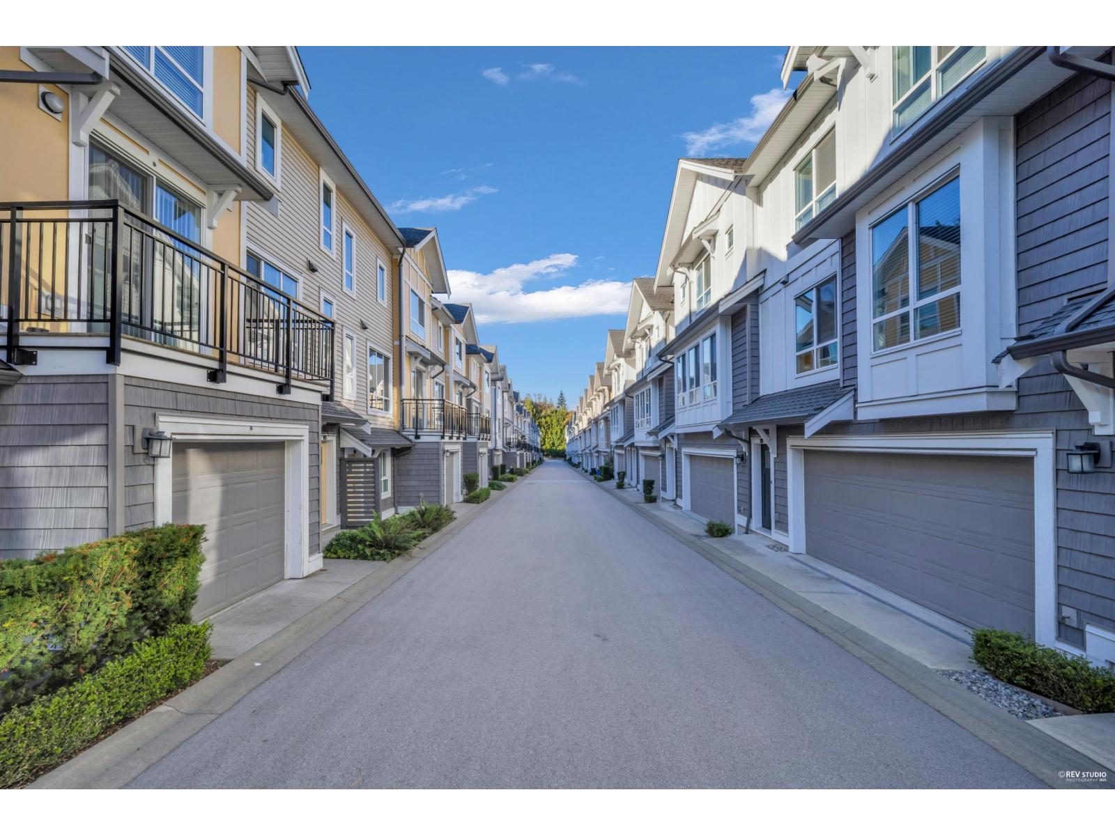 103 9688 162A STREET, Surrey, British Columbia