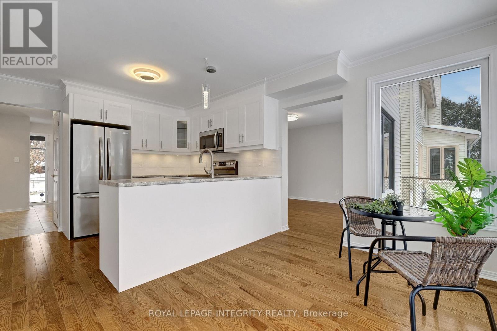 2177 Lenester Avenue, Ottawa, Ontario  K2A 4A9 - Photo 10 - X12678818