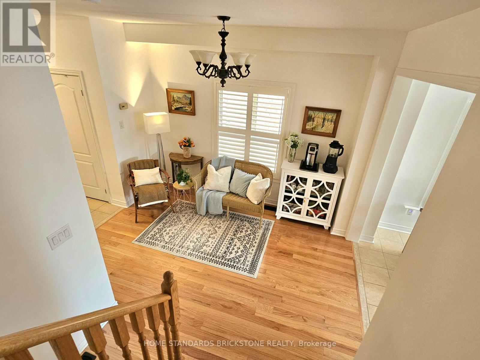 50 Versailles Crescent, Brampton, Ontario  L6P 3J9 - Photo 4 - W12473576