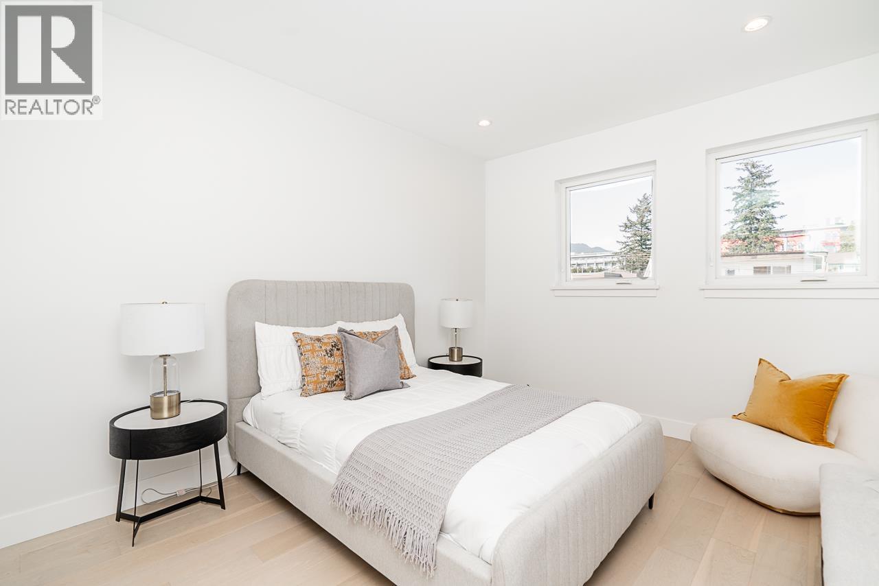 2 434 E 1st Street, North Vancouver, British Columbia  V7L 1B7 - Photo 21 - R3077635