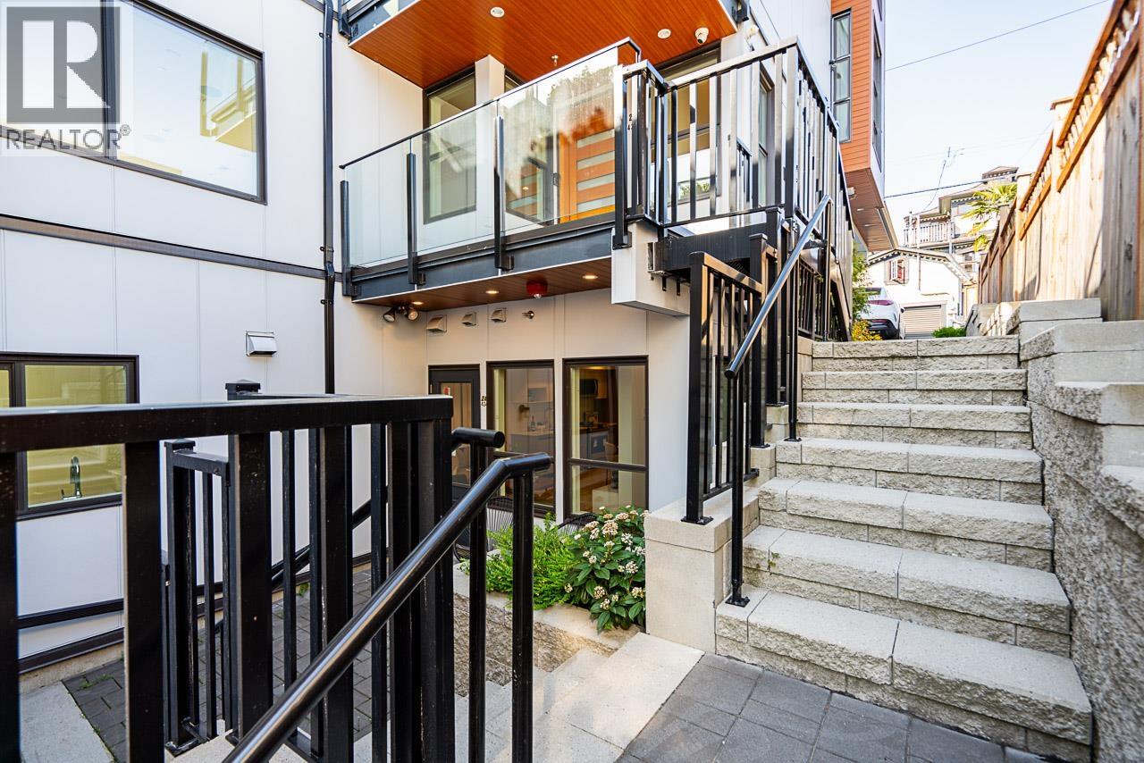 2 434 E 1st Street, North Vancouver, British Columbia  V7L 1B7 - Photo 36 - R3077635