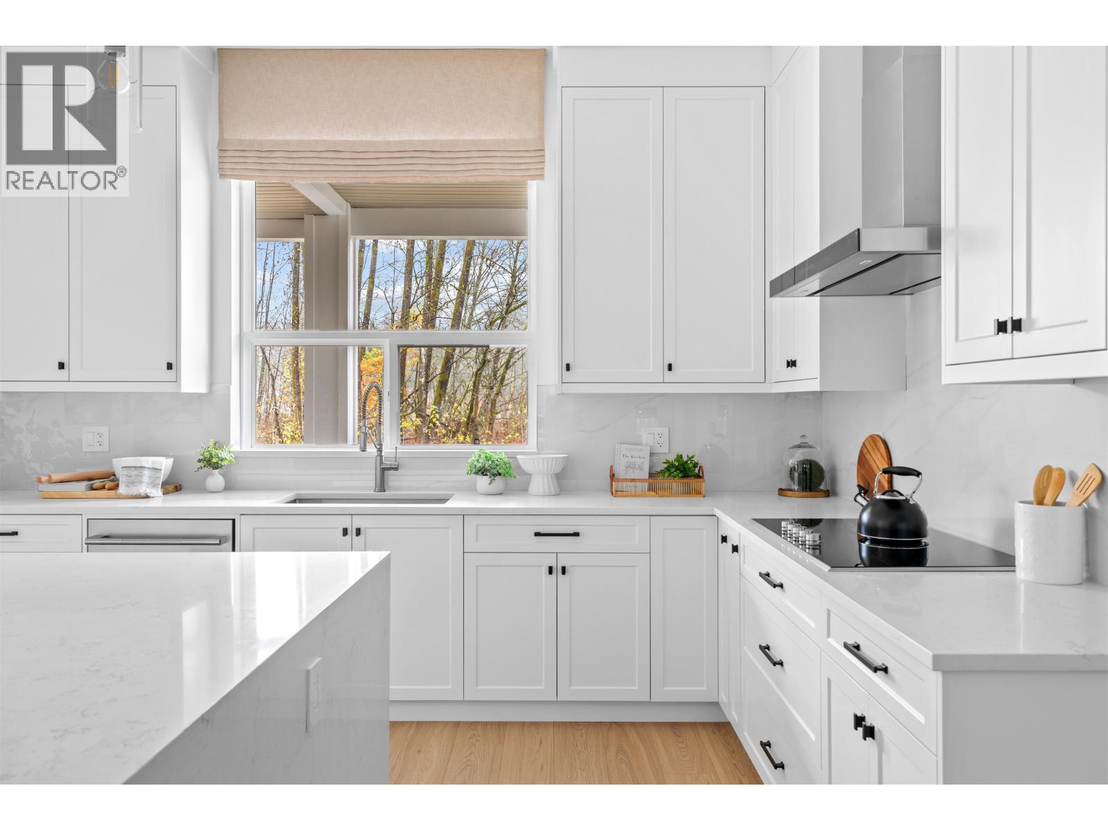 11026 243b Street, Maple Ridge, British Columbia  V2W 1H5 - Photo 6 - R3077645