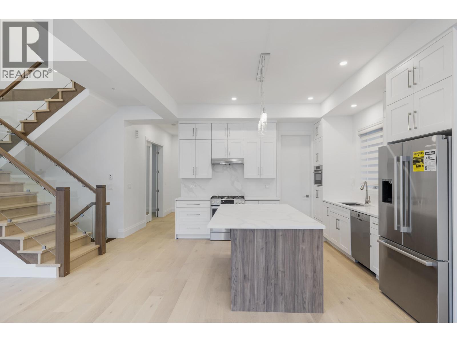 1246 Pitt River Road, Port Coquitlam, British Columbia  V3C 1N5 - Photo 9 - R3077652