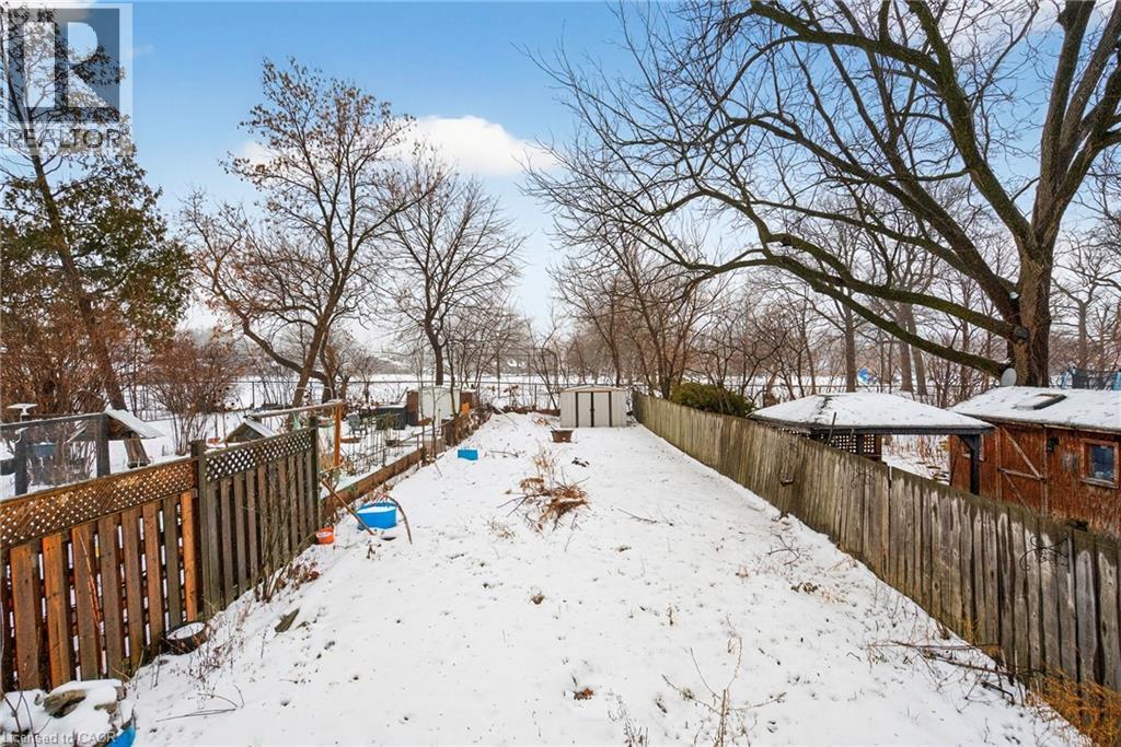 218 East 8th Street, Hamilton, Ontario  L9A 3L8 - Photo 2 - 40796357