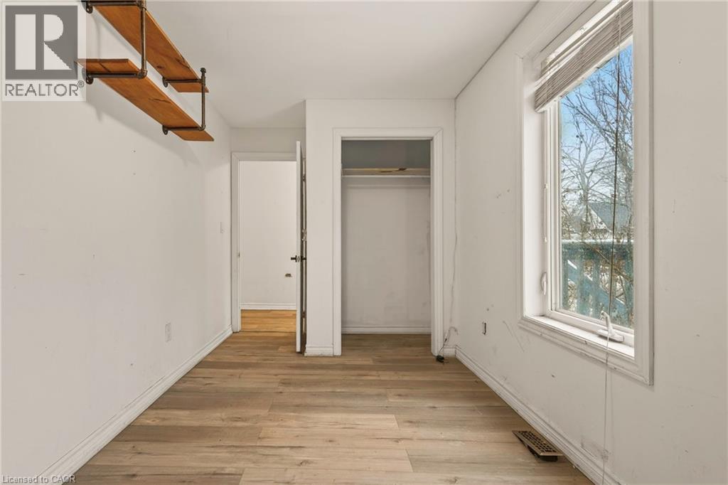 218 East 8th Street, Hamilton, Ontario  L9A 3L8 - Photo 6 - 40796357