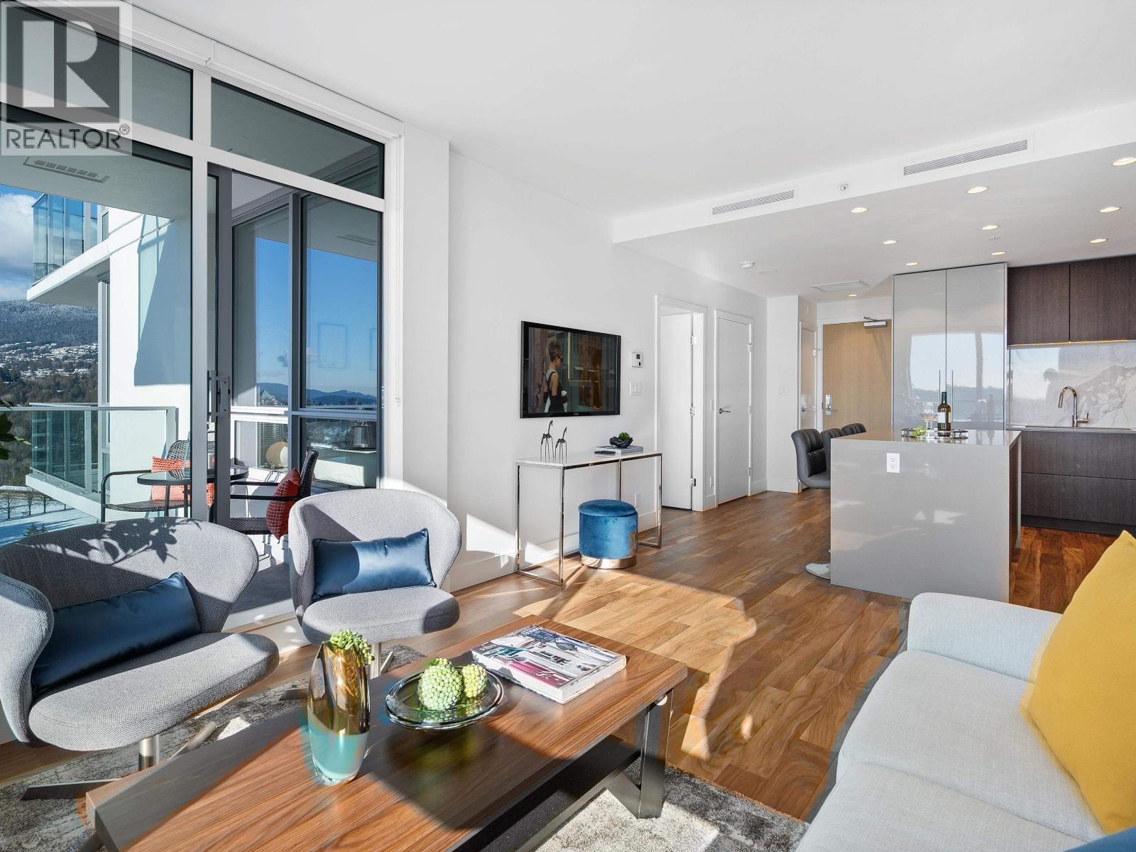 2004 1632 Lions Gate Lane, North Vancouver, British Columbia  V7P 0E2 - Photo 10 - R3061441