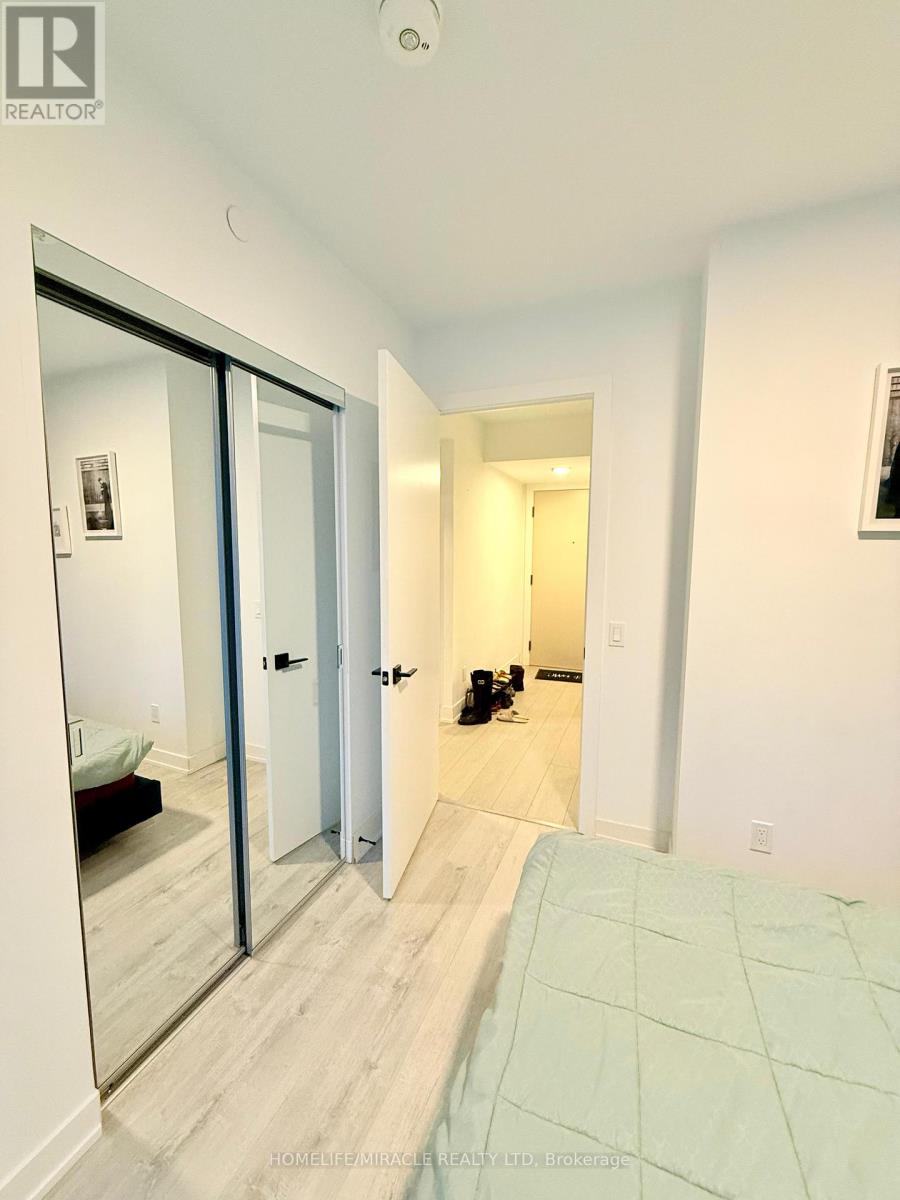 1107 - 327 King Street, Toronto, Ontario  M5V 0W7 - Photo 10 - C12678806