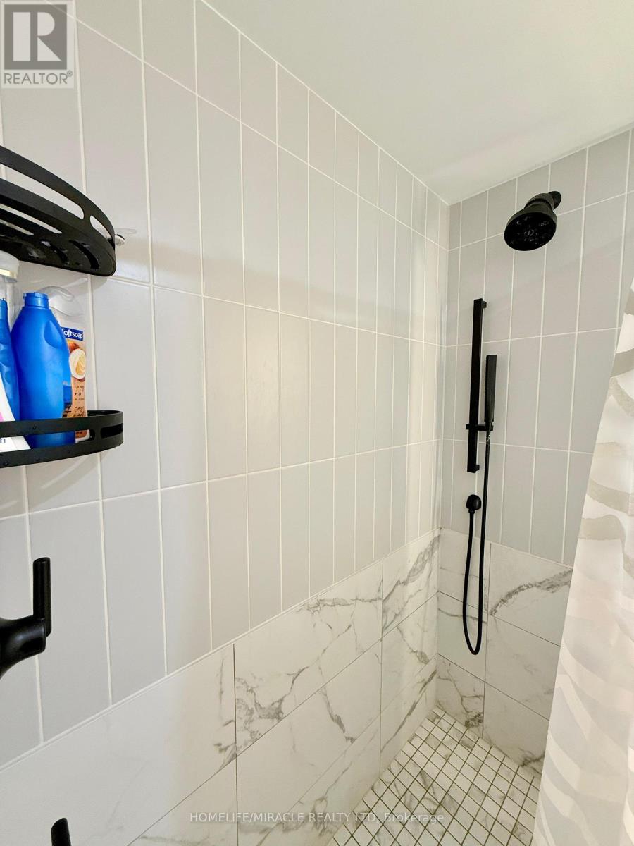 1107 - 327 King Street, Toronto, Ontario  M5V 0W7 - Photo 7 - C12678806