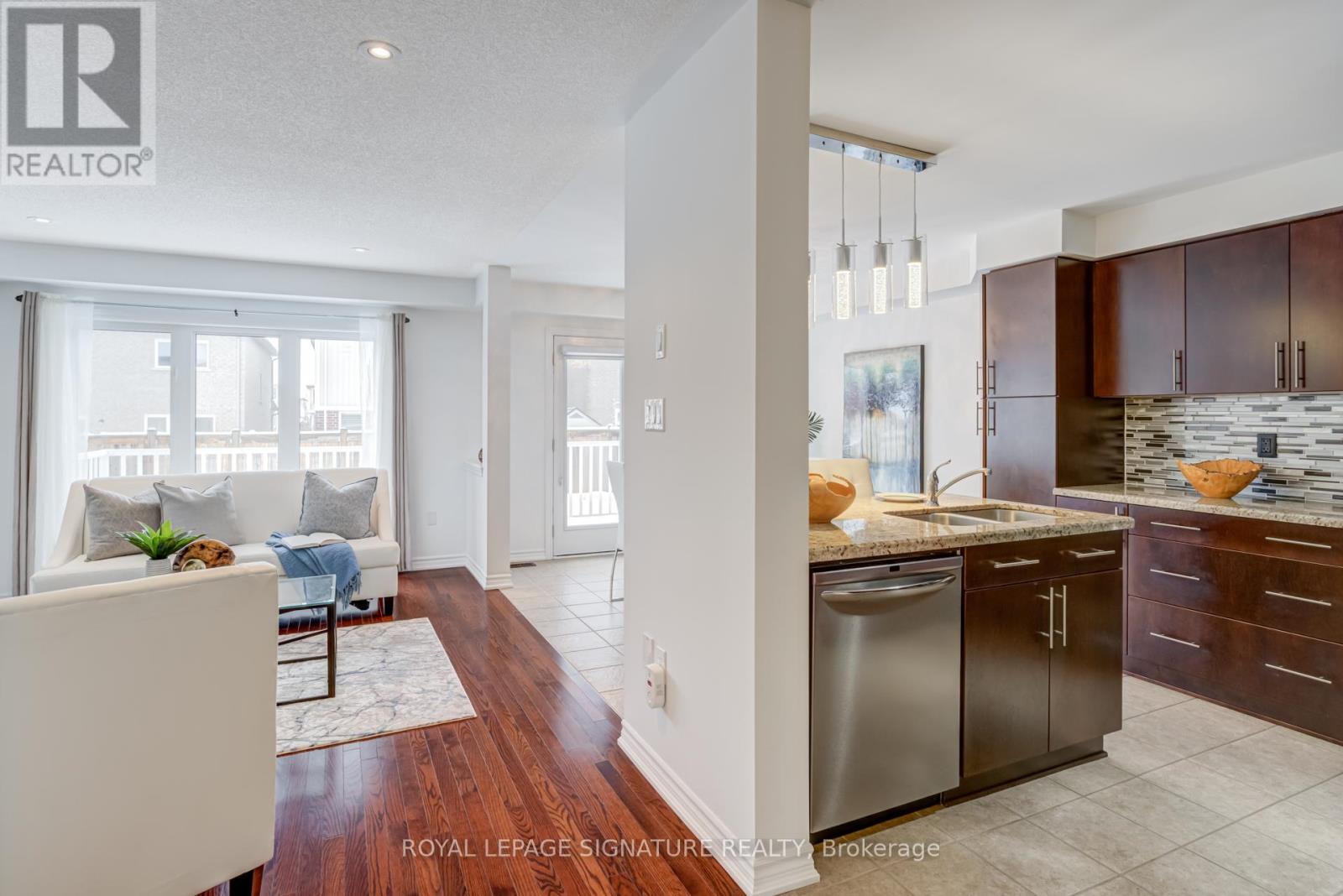 1343 Cronk Court, Oshawa, Ontario  L1K 0S4 - Photo 8 - E12678812