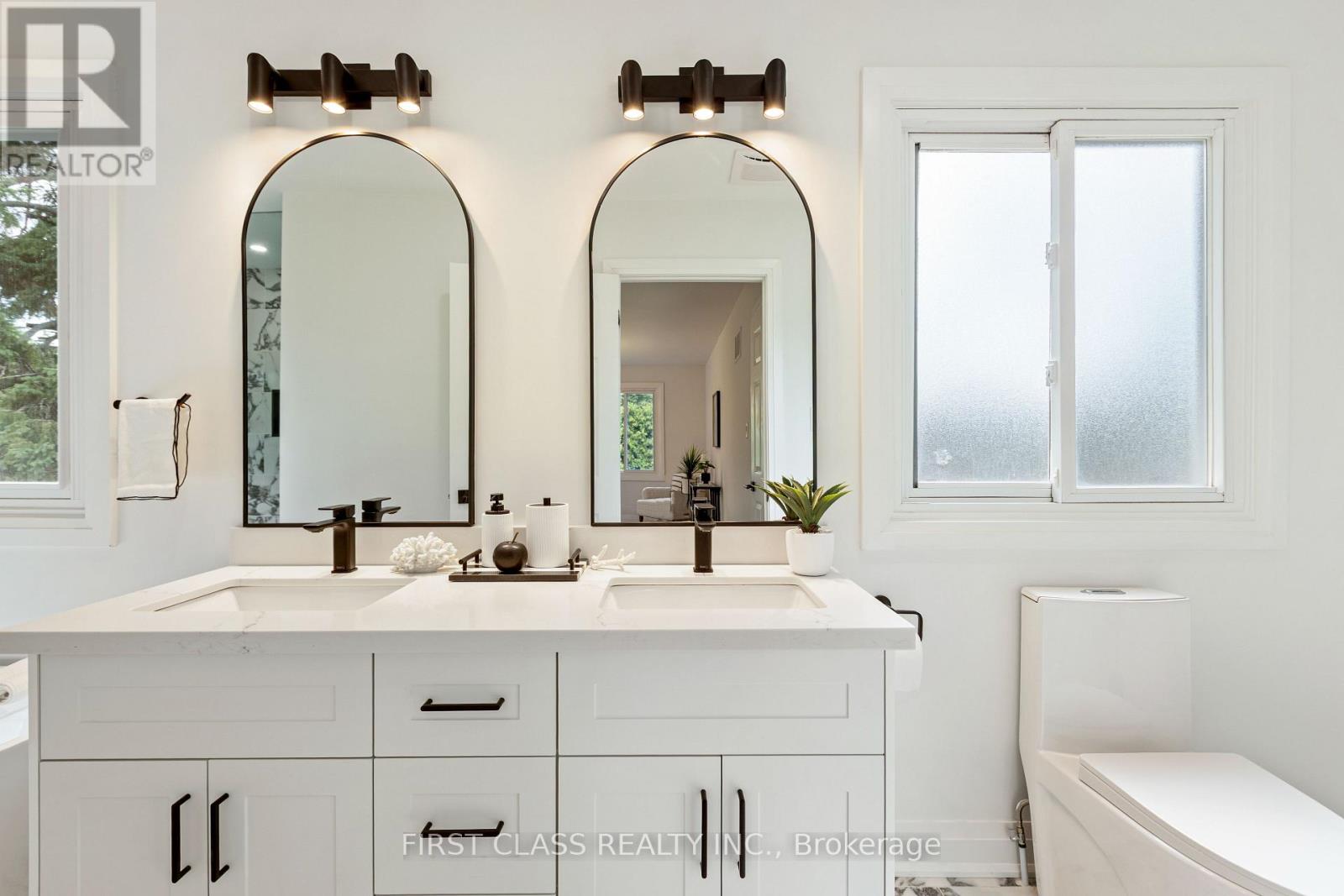 679 Village Parkway, Markham, Ontario  L3R 2Y4 - Photo 24 - N12678830