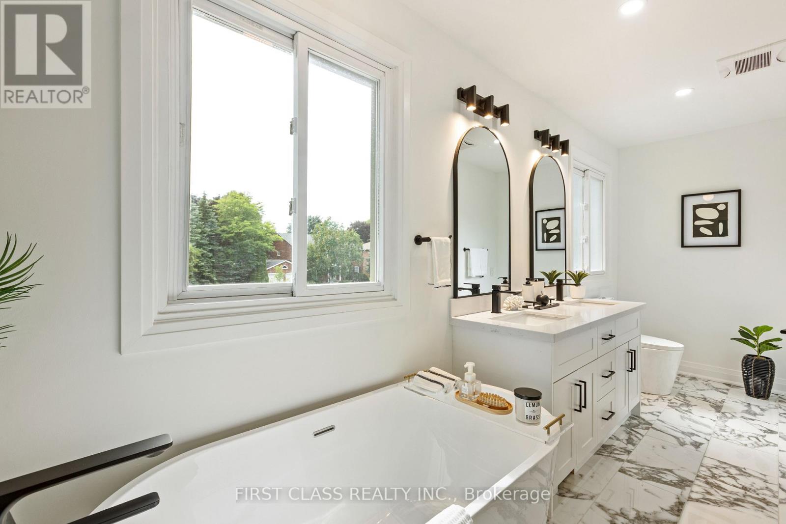 679 Village Parkway, Markham, Ontario  L3R 2Y4 - Photo 25 - N12678830