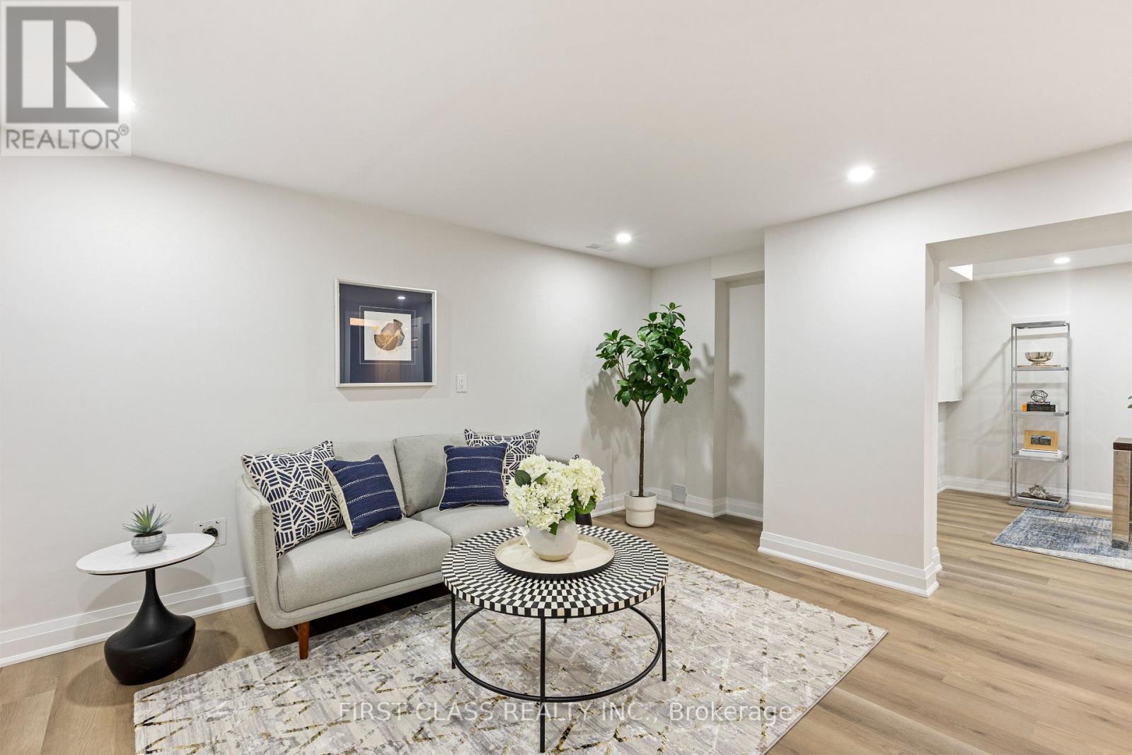 679 Village Parkway, Markham, Ontario  L3R 2Y4 - Photo 37 - N12678830