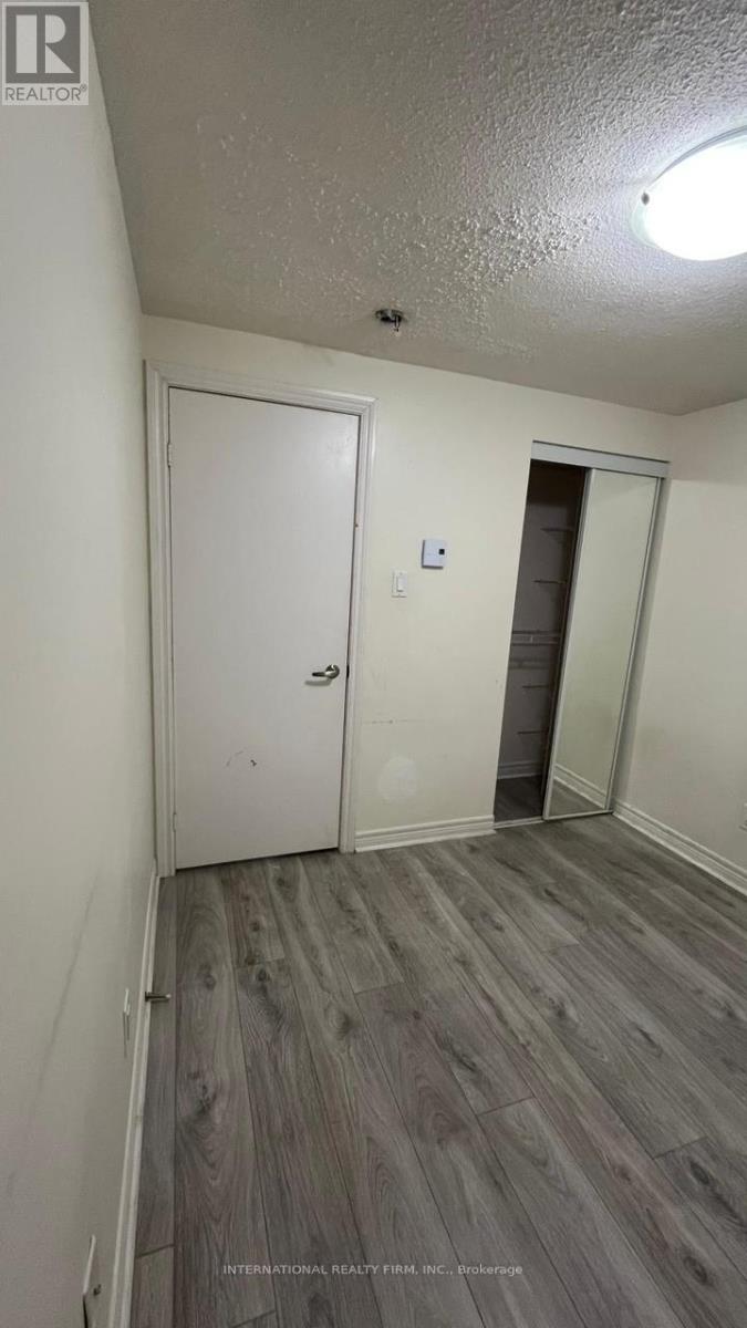 54 Hoskins Square, Brampton, Ontario  L6S 2N6 - Photo 13 - W12603420