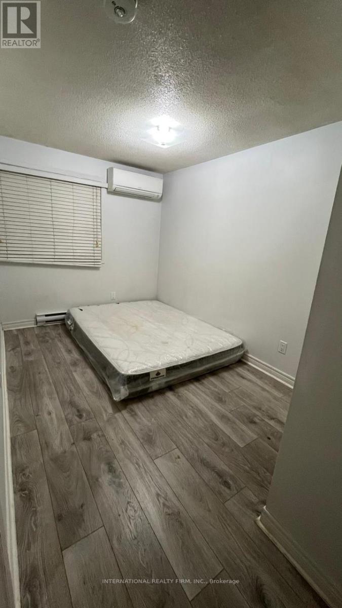 54 Hoskins Square, Brampton, Ontario  L6S 2N6 - Photo 11 - W12603420