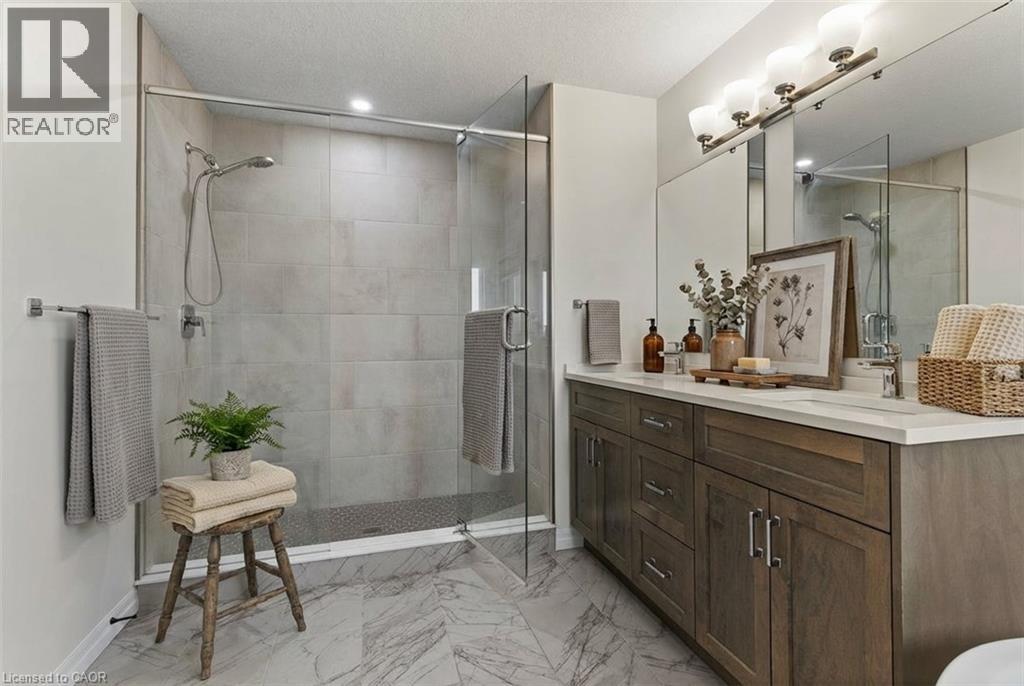 352 Chokecherry Crescent, Waterloo, Ontario  N2V 0H1 - Photo 14 - 40797237