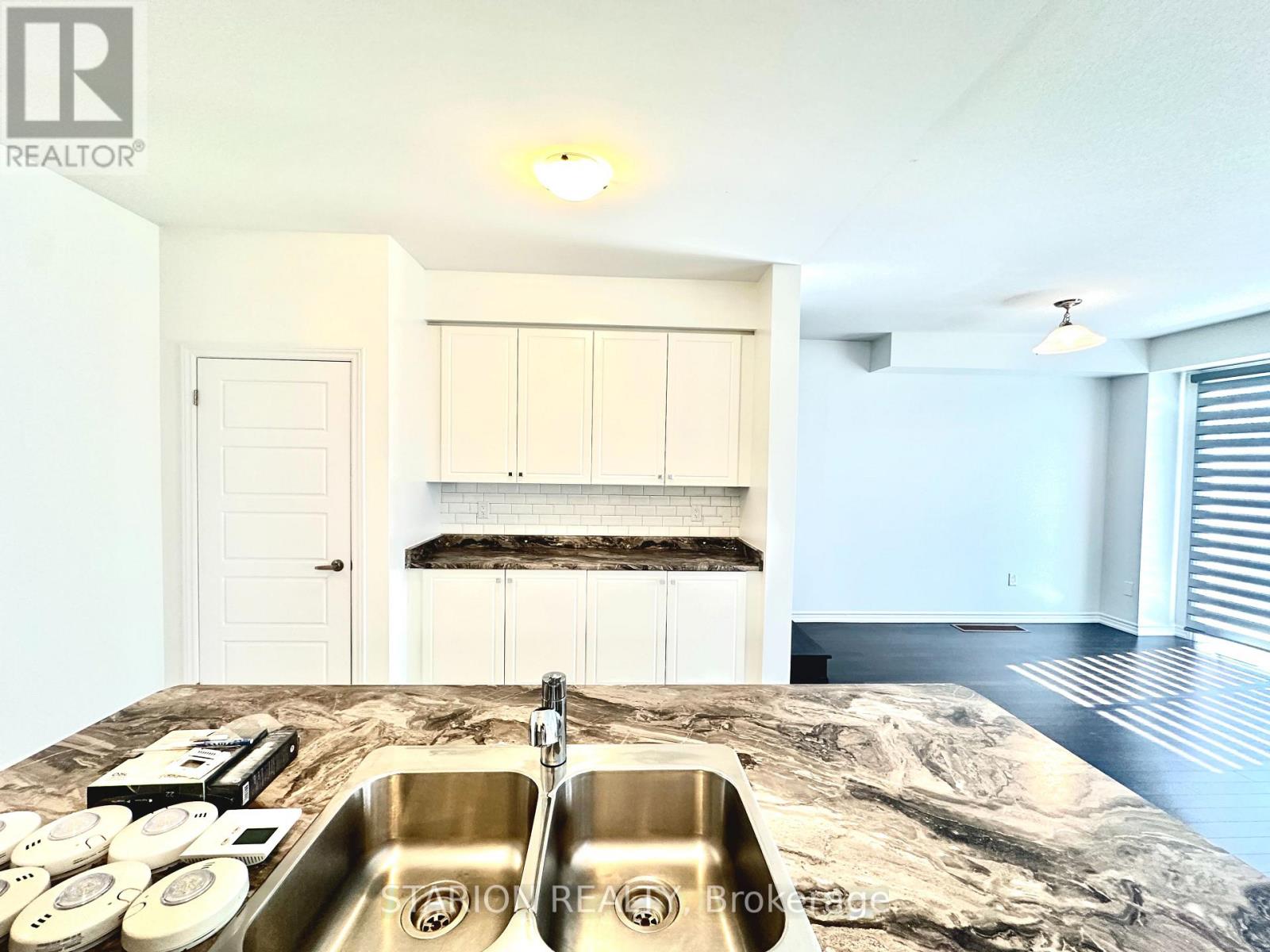 50 Lise Lane, Haldimand, Ontario  N3W 0E8 - Photo 6 - X12678808