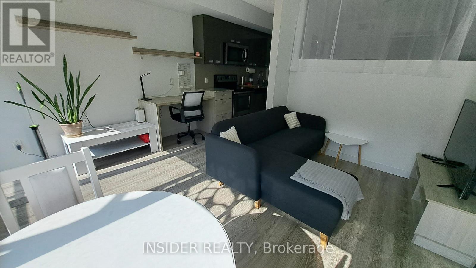 314 - 250 Albert Street, Waterloo, Ontario  N2L 0H5 - Photo 2 - X12678814