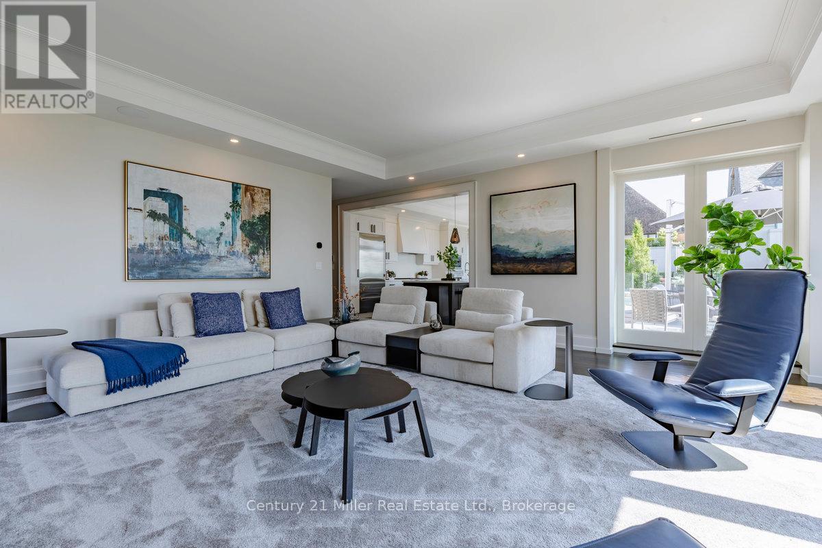 26 - 10 Maple Grove Drive, Oakville, Ontario  L6J 0E1 - Photo 10 - W12678862