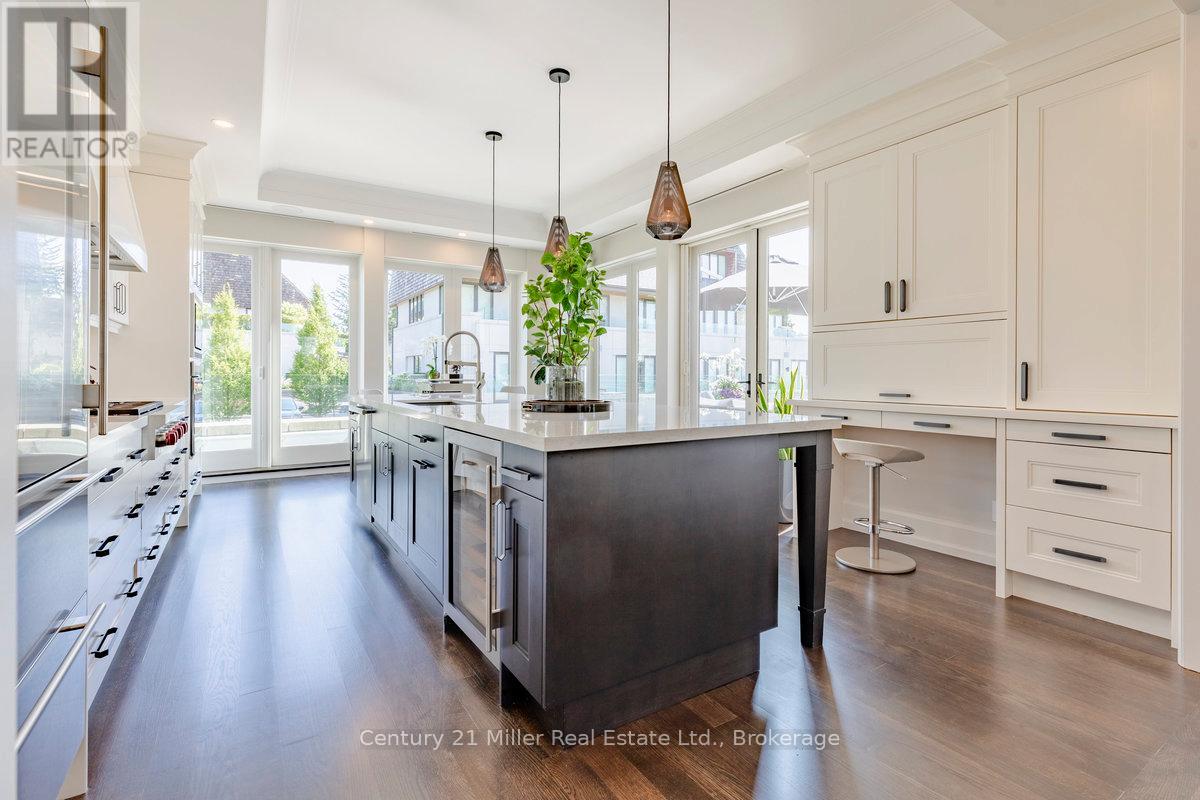 26 - 10 Maple Grove Drive, Oakville, Ontario  L6J 0E1 - Photo 11 - W12678862